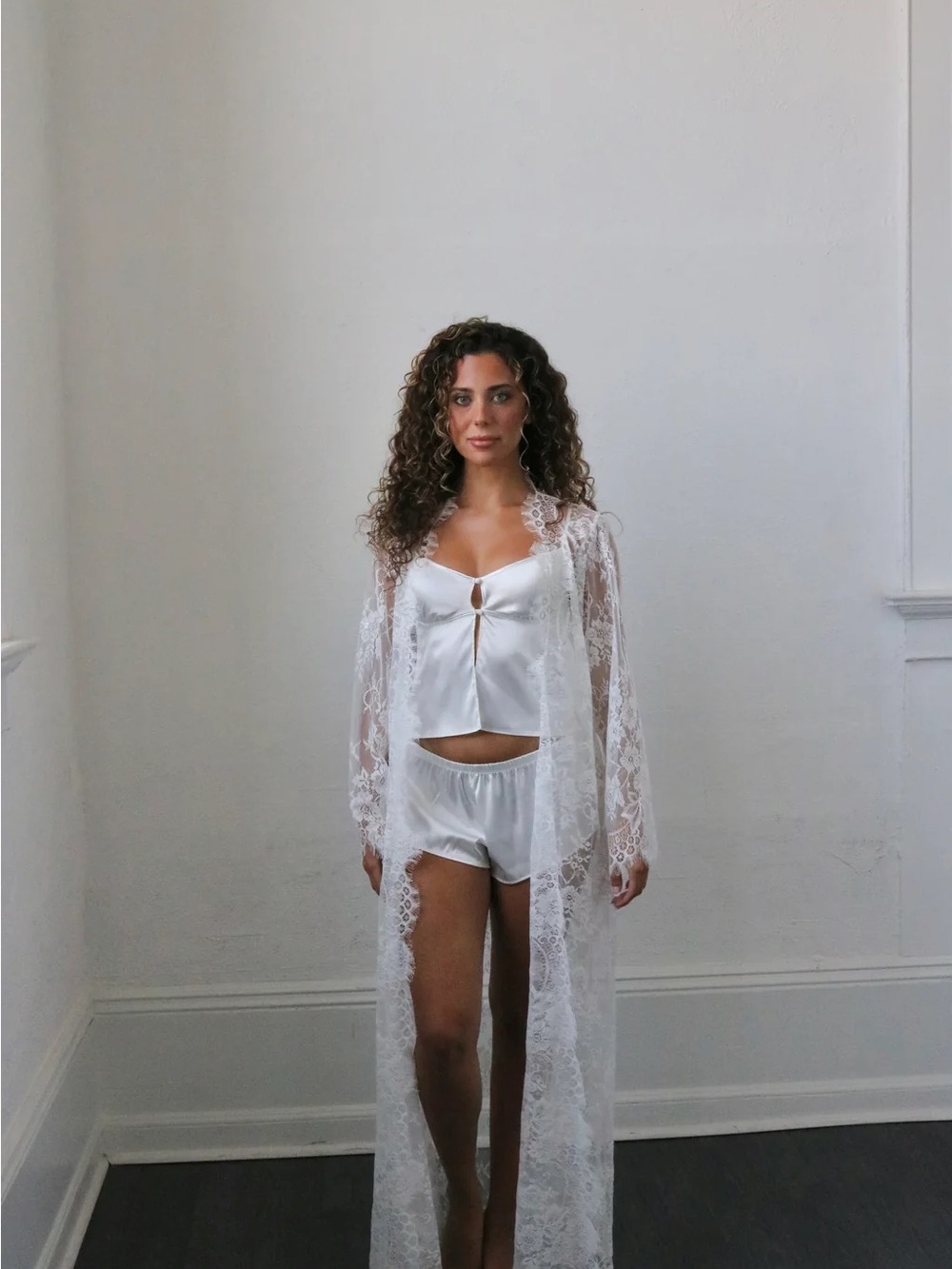 Waverles Lace Long Robe